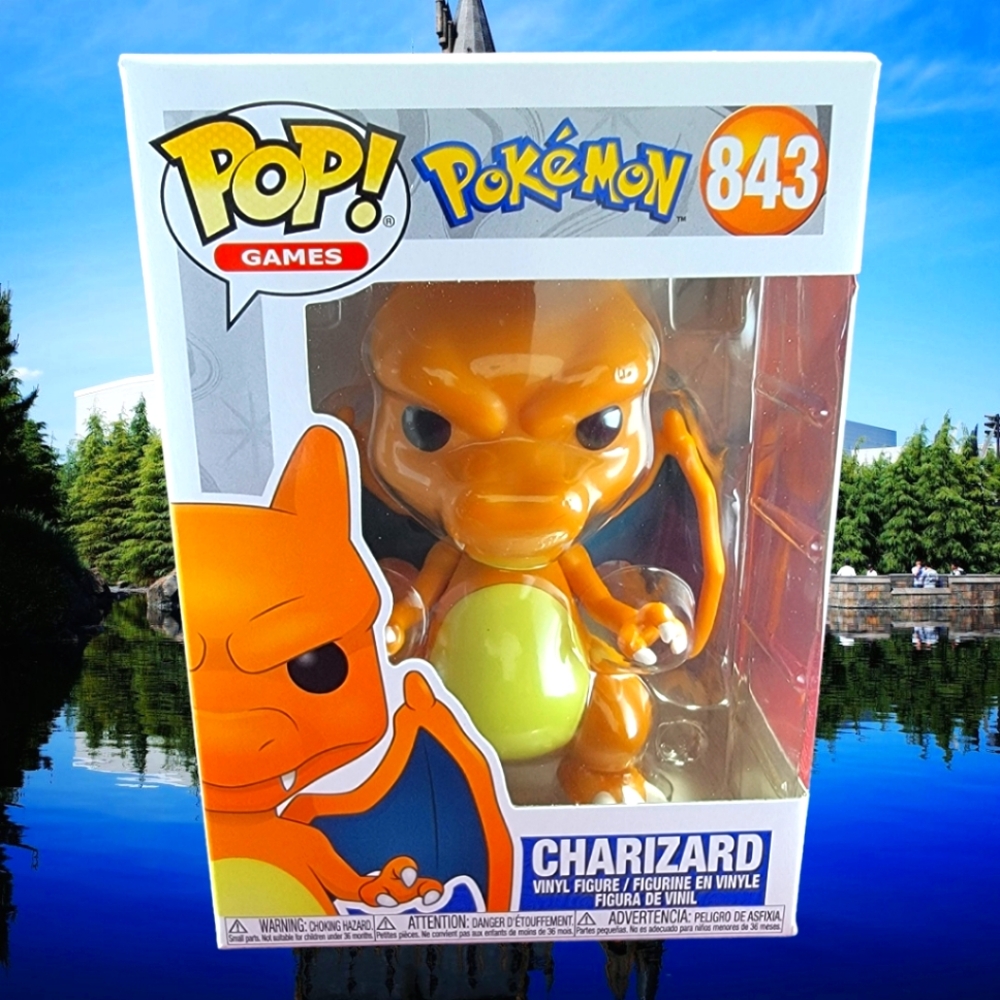 Charizard funko # 843 (nib) with pop protector